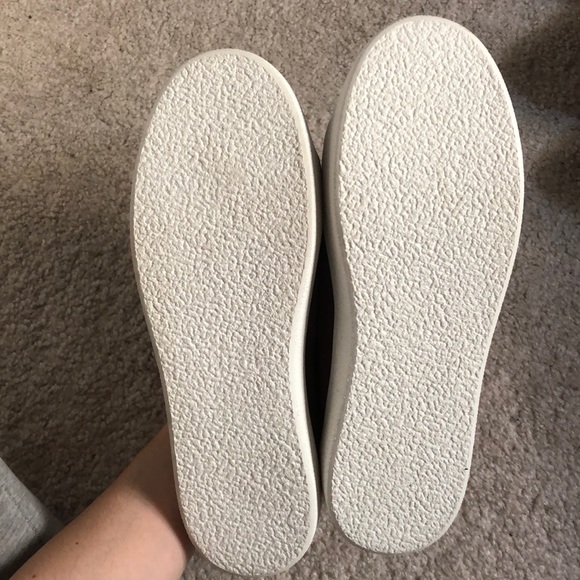 Velvet Pearl Platform Shoes - Picture 2 of 4